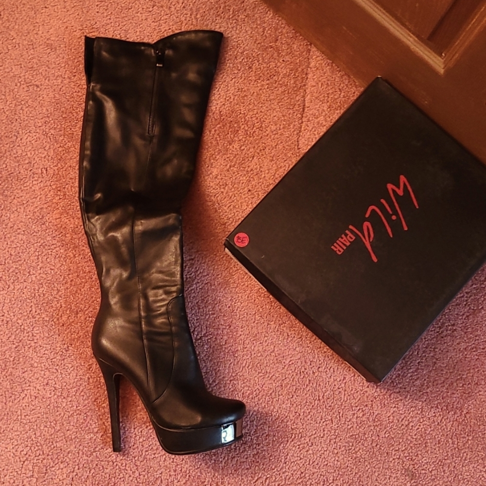 Wild Pair black boots